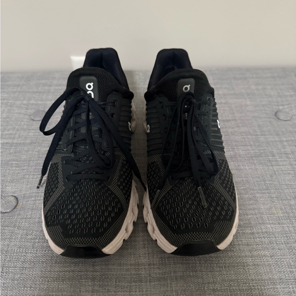 On Running Women’s Black Shoes